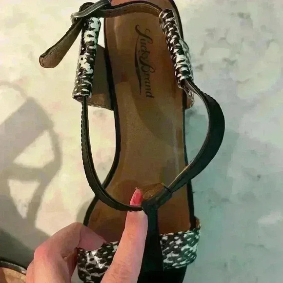 Lucky Brand LV Lovell Snakeskin Wedges Size 8.5 - Picture 6 of 6